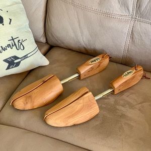 L.L. Bean Wooden Men's Shoe Tree | Adjustable size 10.5” - 13”